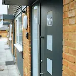Cosy Getaway Central Apartment Pass The Keys